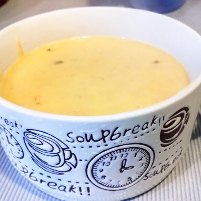Вкусный сырный суп-пюре с ветчиной - рецепт с фото