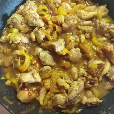 Фото рецепта - Карри с курицей и болгарским перцем - шаг 7