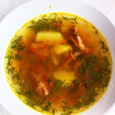 Гороховый суп с копченными свиными ребрами «Любимый» - рецепт с фото