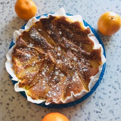 Грушевый пирог на сметане - рецепт с фото