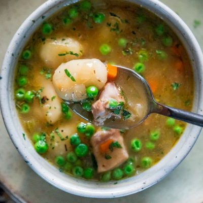 Куриный суп с клецками - рецепт с фото