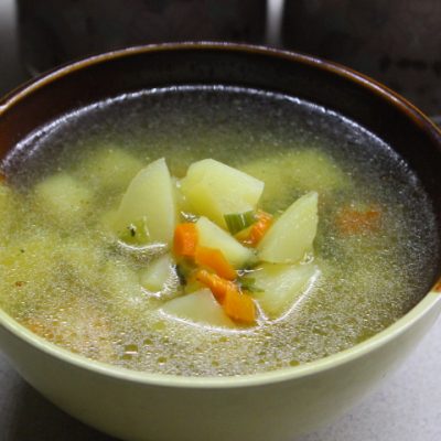 Чесночный суп с курицей - рецепт с фото