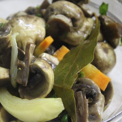 Маринованные грибы по-итальянски - рецепт с фото