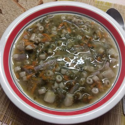 Постный суп со щавелем и макаронами - рецепт с фото