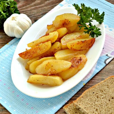 Картофель по-деревенски в мультиварке - рецепт с фото