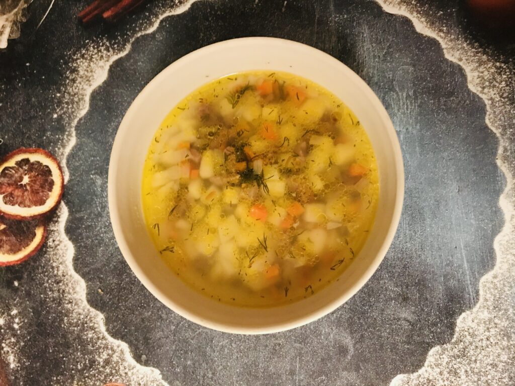Фото рецепта - Овощной суп на свином бульоне - шаг 9