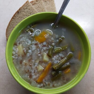 Гречневый суп со спаржевой фасолью - рецепт с фото