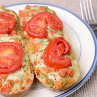 Бутерброды с рыбой и помидорами - рецепт с фото