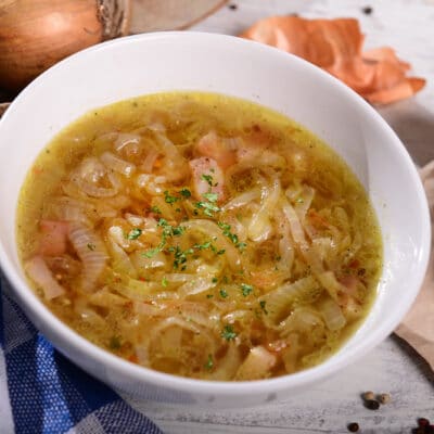 Луковый суп с беконом - рецепт с фото