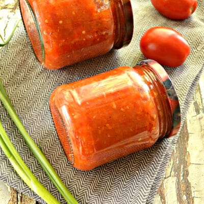 Кабачковая аджика с помидорами и перцем - рецепт с фото