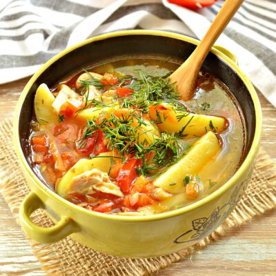 Картофельный суп с курицей и грибами - рецепт с фото