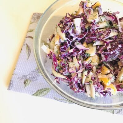 Простой салат из красной капусты - рецепт с фото