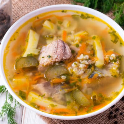 Рыбный суп из консервов с перловкой - рецепт с фото