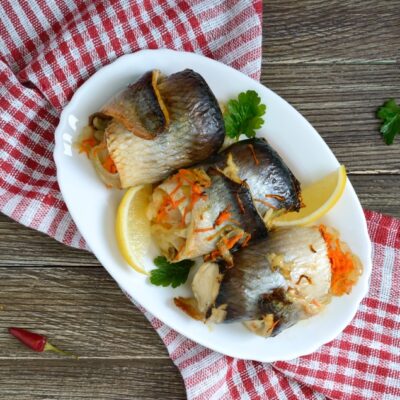 Рыбные рулетики, фаршированные овощами - рецепт с фото