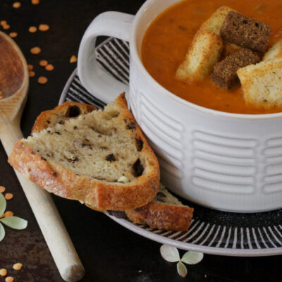Морковно-тыквенный суп с сухариками - рецепт с фото