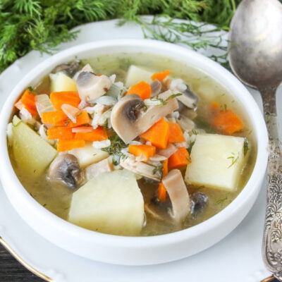 Постный рисовый суп с грибами - рецепт с фото