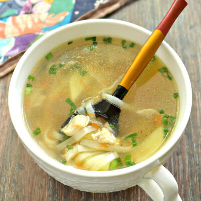 Суп с куриными голенями и лапшой - рецепт с фото
