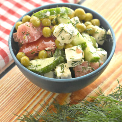 Салат с огурцами, горшком и сыром фета - рецепт с фото