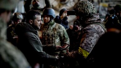 Zelensky visits troops