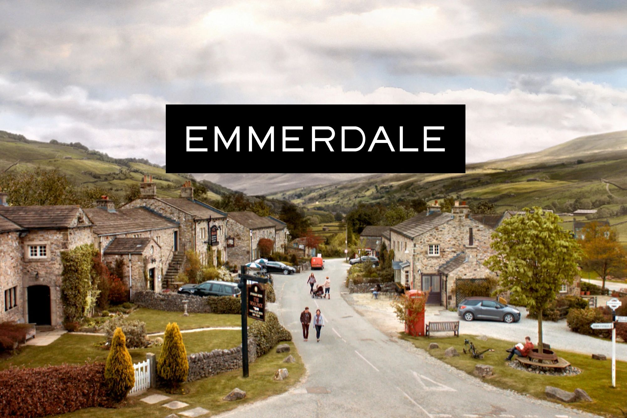 Emmerdale couple split in heartbreaking scenes as love triangle exposed