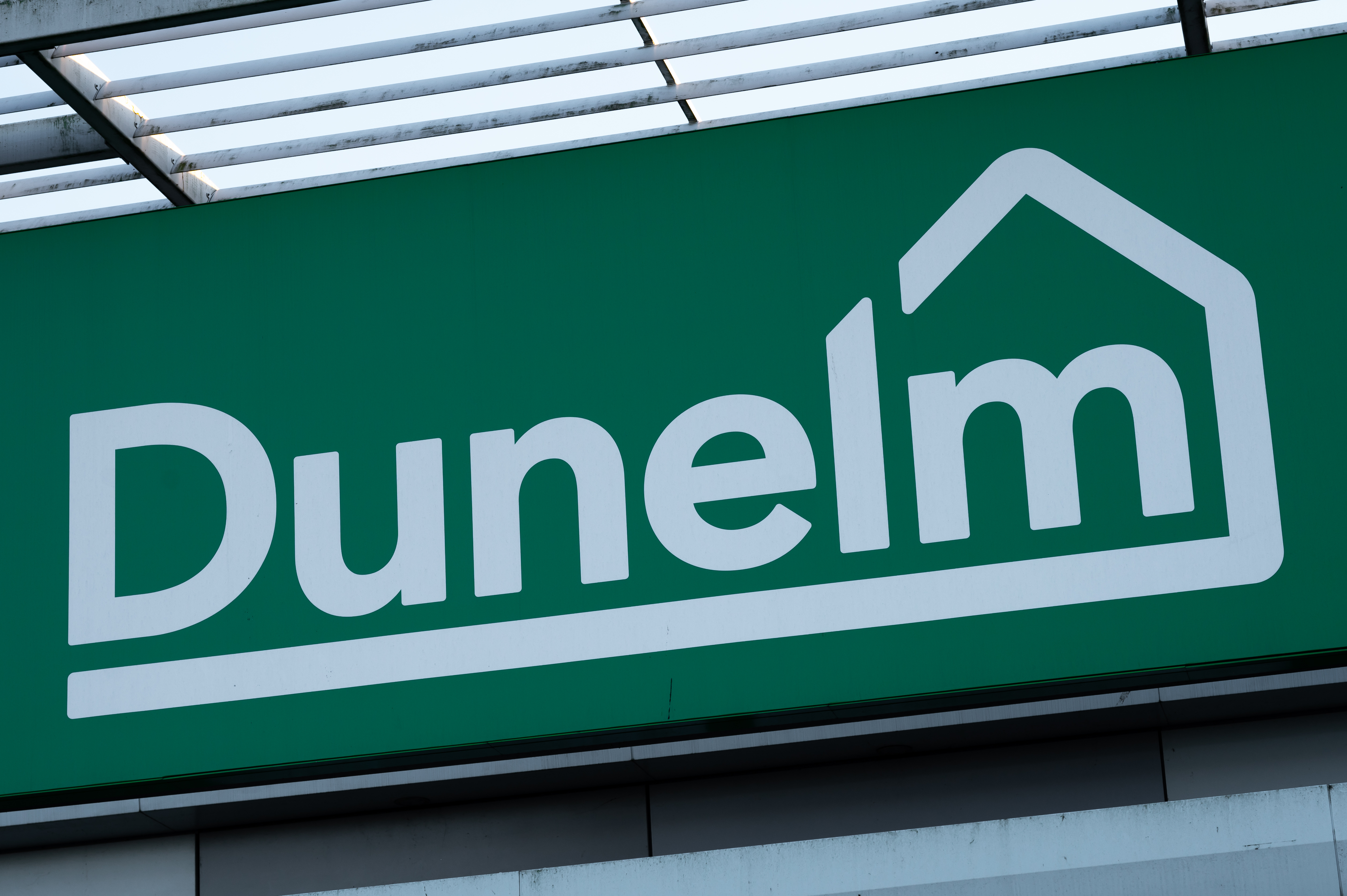 Dunelm shoppers filling baskets with item scanning at £17 instead of £185