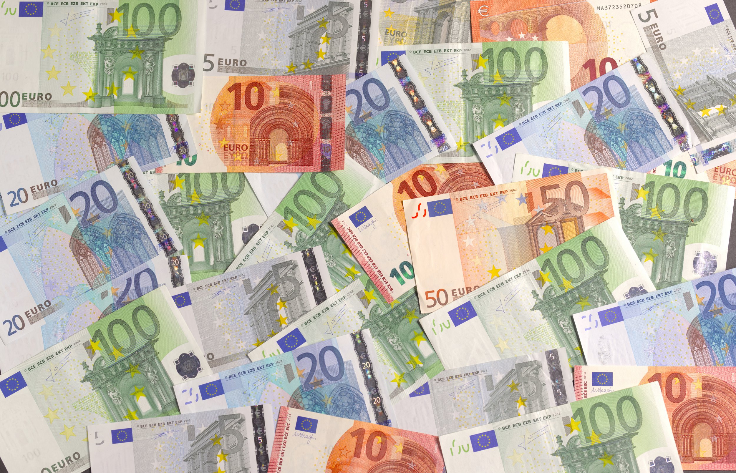 Major €140 monthly cash boost for thousands of Irish parents from TODAY