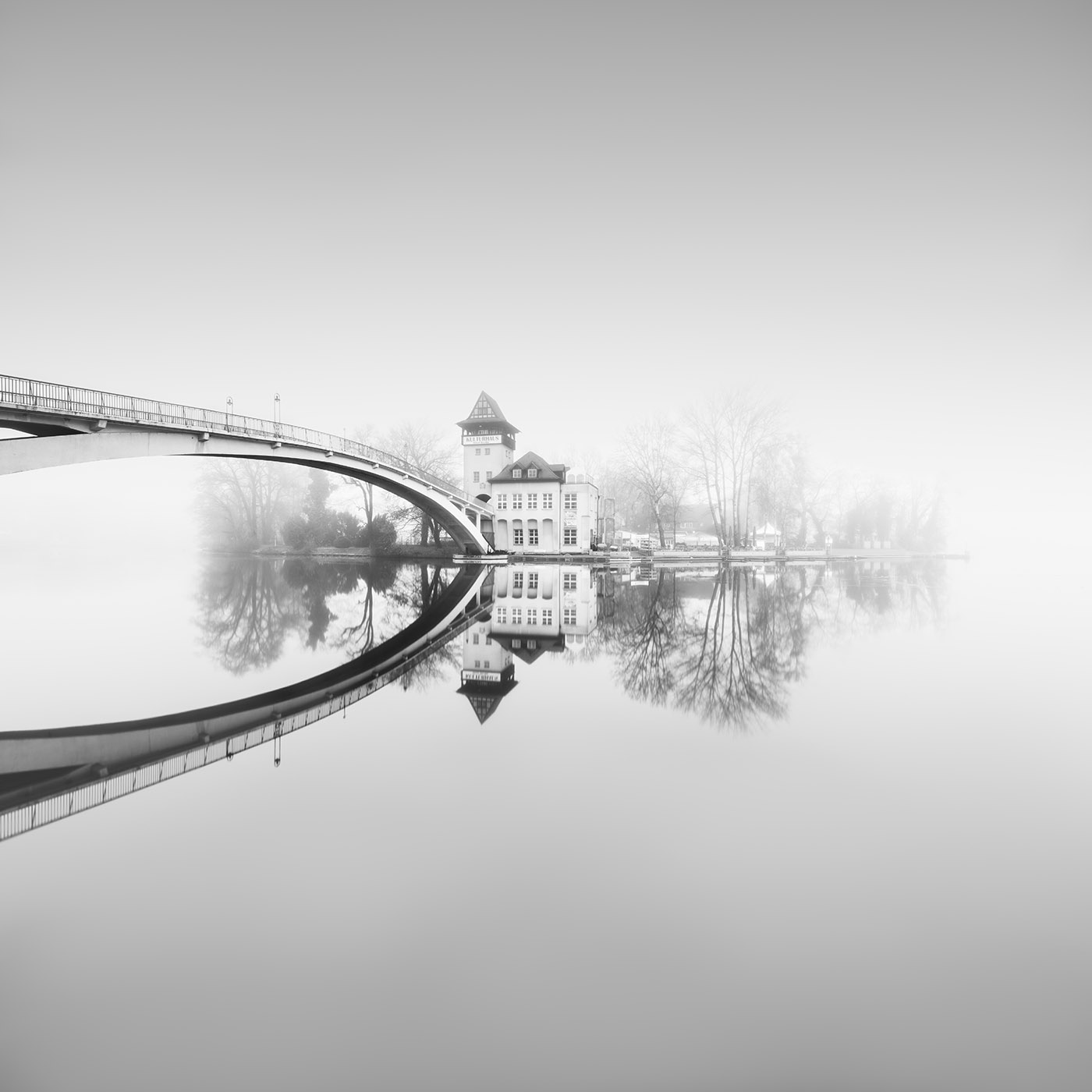 “Island of Youth” — the Insel der Jugend in Berlin is cloaked in fog