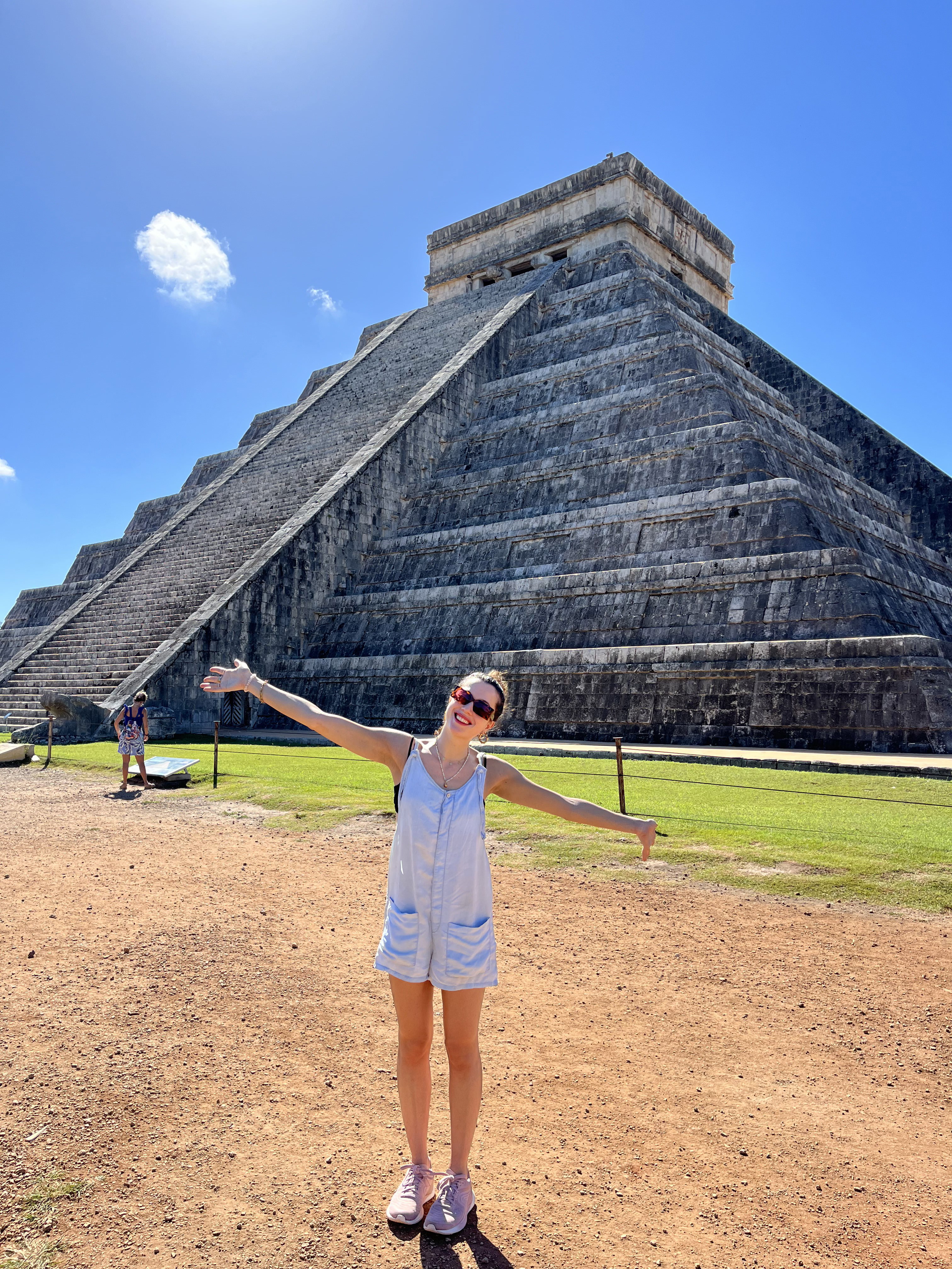 Olivia Petter in front of Chichen Itza