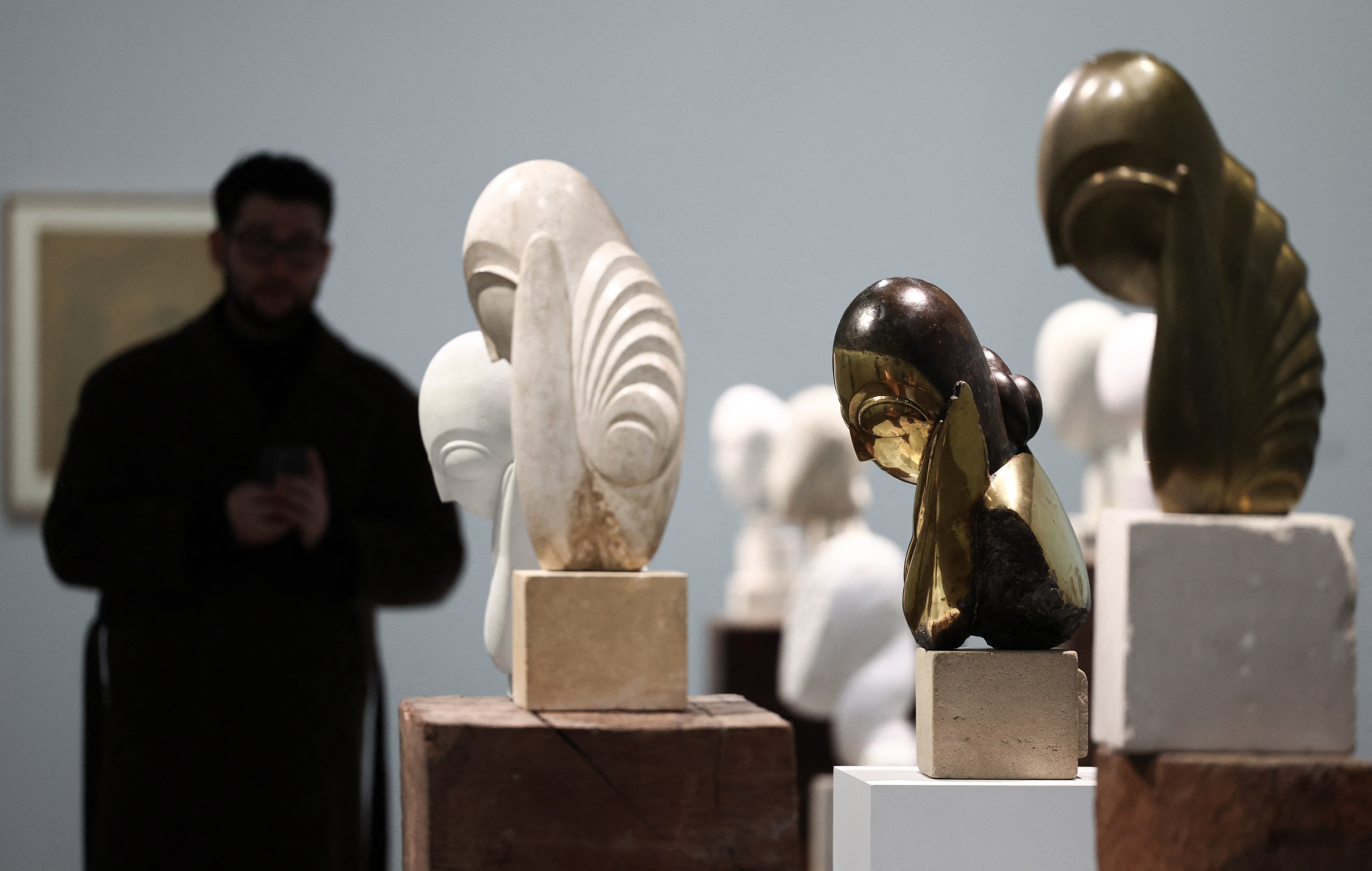 Large exhibitions of Brancusi’s works are rare, as they cost huge sums to insure