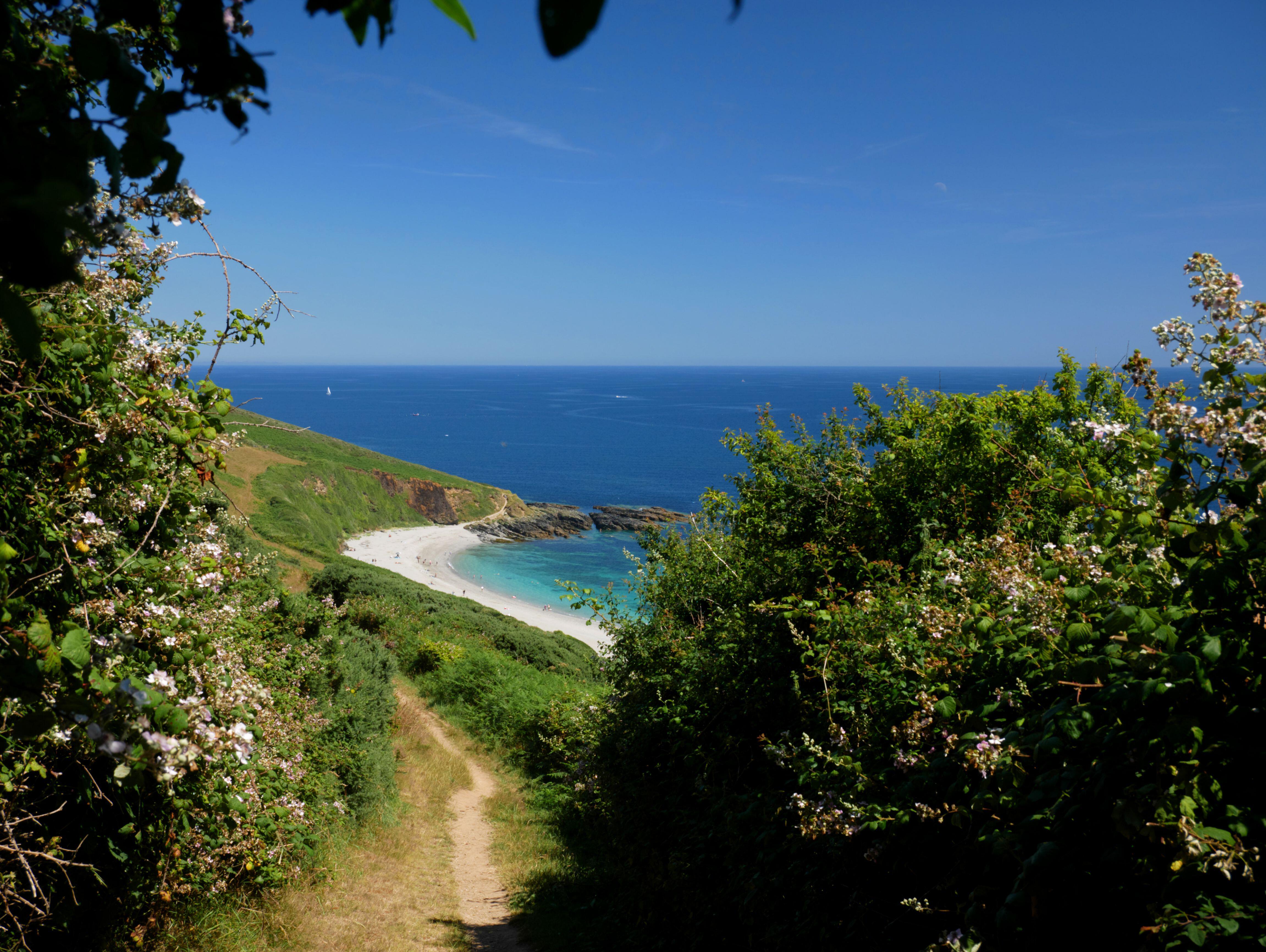 The path leading to Vault Beach