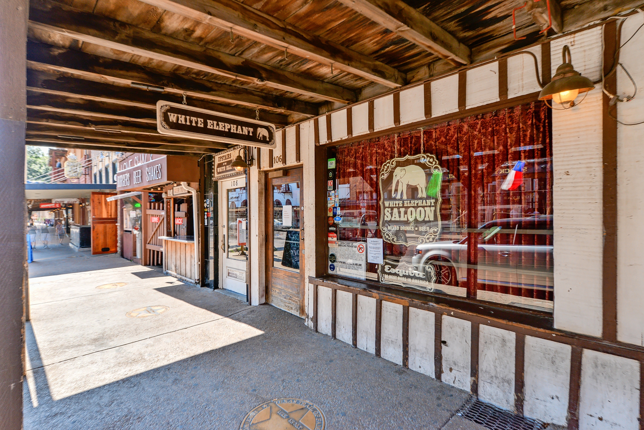 The infamous White Elephant Saloon