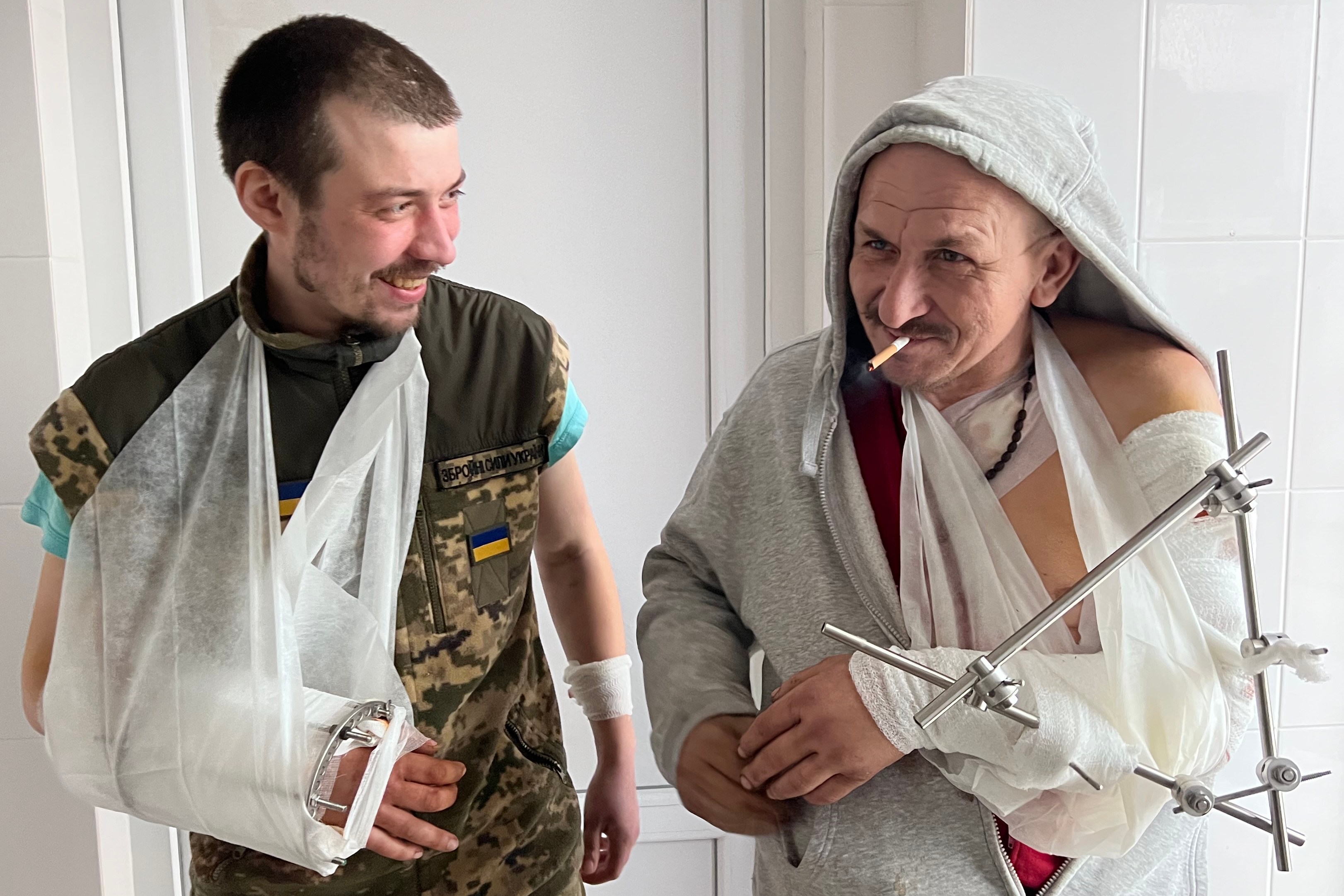 I’ve never seen anything like this: the British surgeon treating Ukraine’s wounded