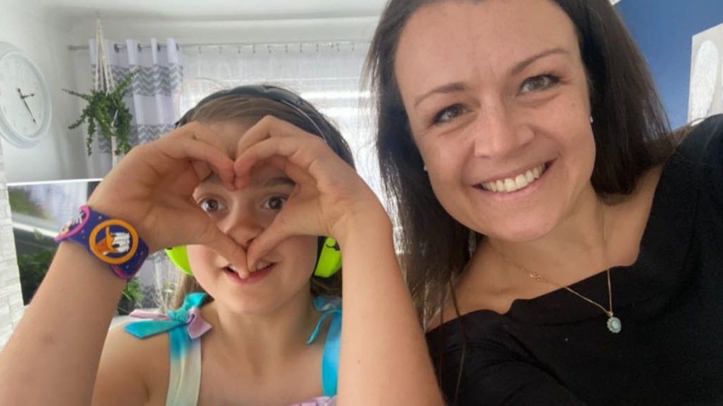 Natalie Pinnell said she was heartbroken that other parents were offered school photographs without her daughter Erin in them