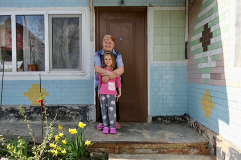 Host families in Moldova forge bonds with refugees