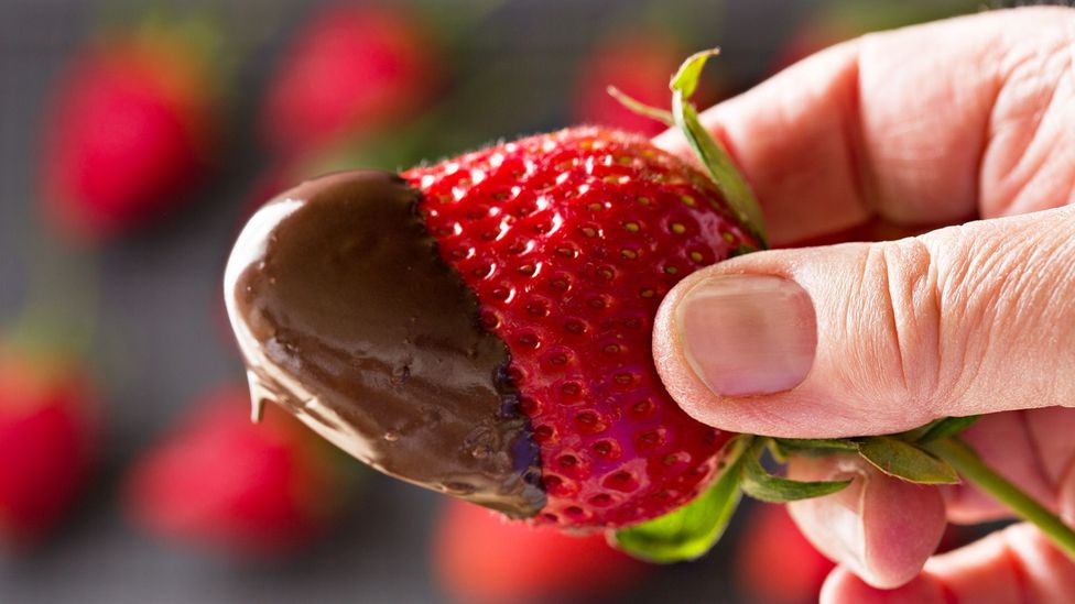 Chocolate dipped strawberry (Credit: Getty Images)