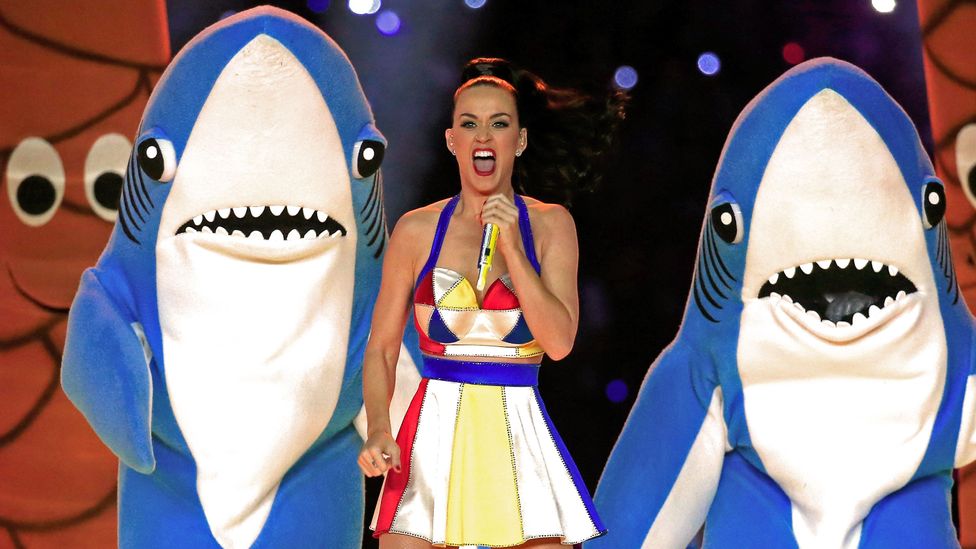 Katy Perry, Lenny Kravitz, and Missy Elliott at the Super Bowl Halftime show 2015